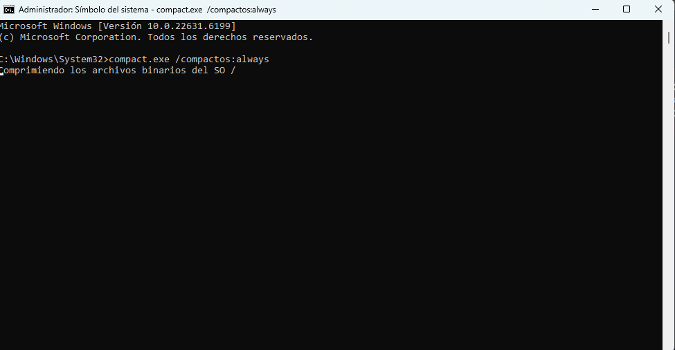 Comando Compact OS ejecutado correctamente en la consola de Windows